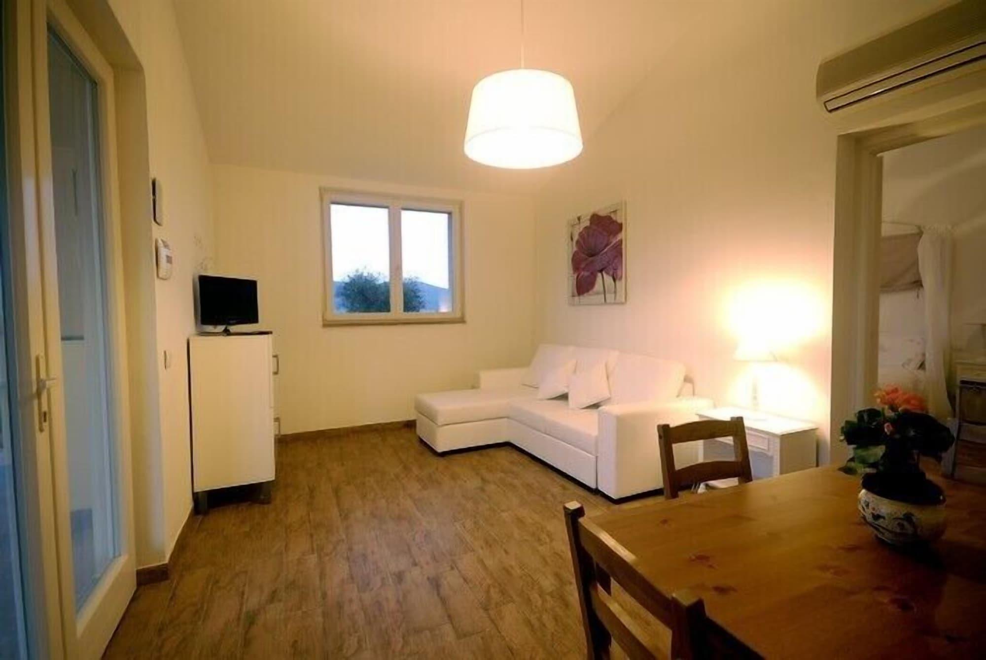 Pietriccio Rosso Hotel La Campigliola Luaran gambar