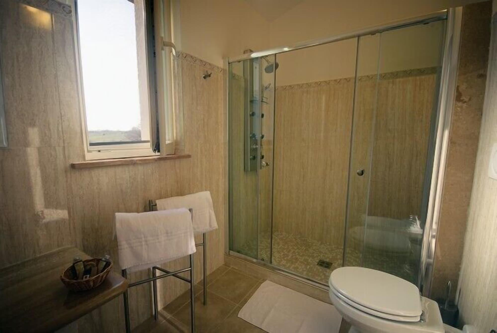 Pietriccio Rosso Hotel La Campigliola Luaran gambar