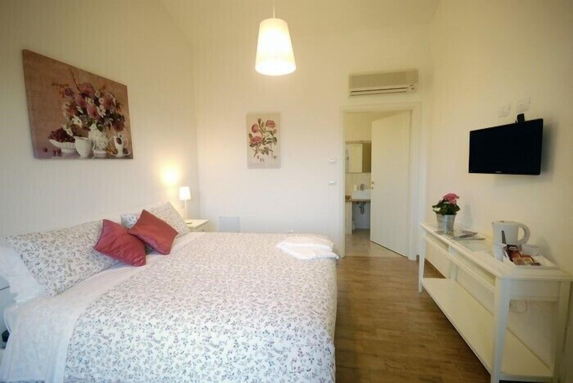 Pietriccio Rosso Hotel La Campigliola Luaran gambar